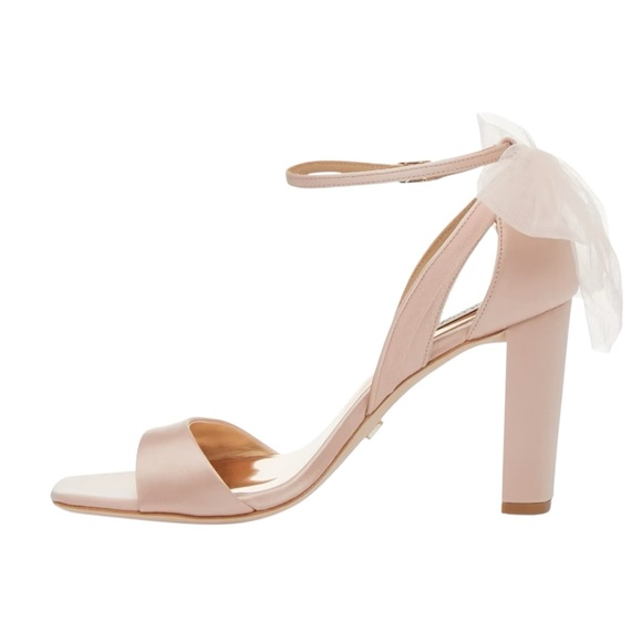 Badgley Mischka Shoes - Badgley Mischka Kim Bow Satin Heel‎ Sandal Pink 8.5
